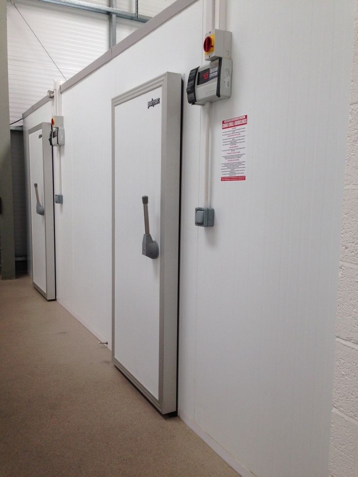 Modular walk-in cold room